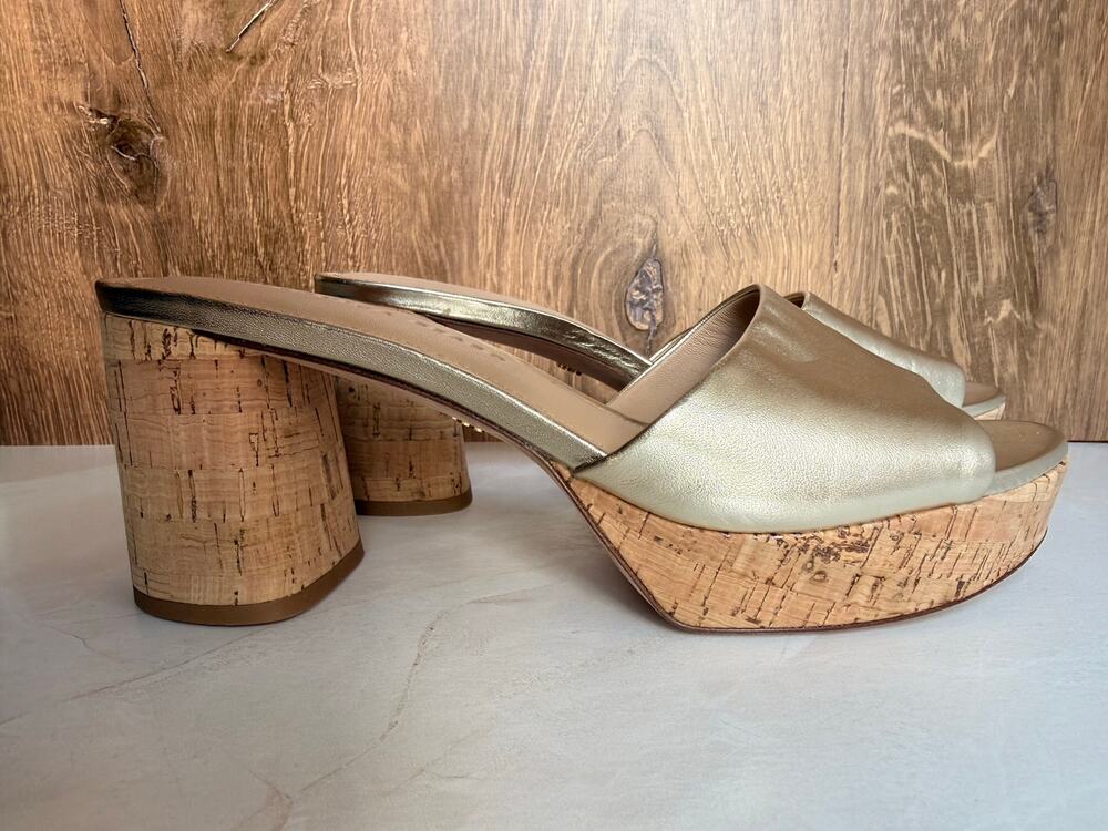 Veronica Beard Dali Gold Sandals size 8